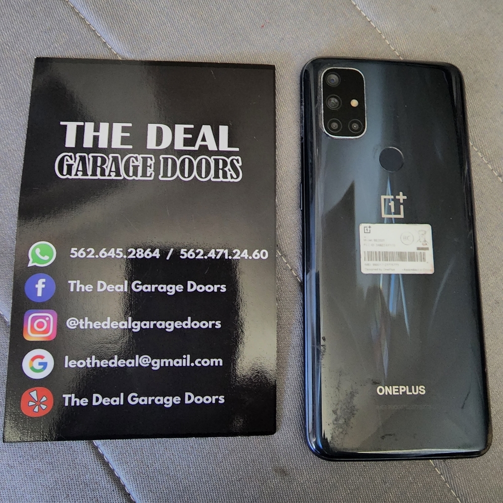 5G Smartphone - Picture 4 of 6